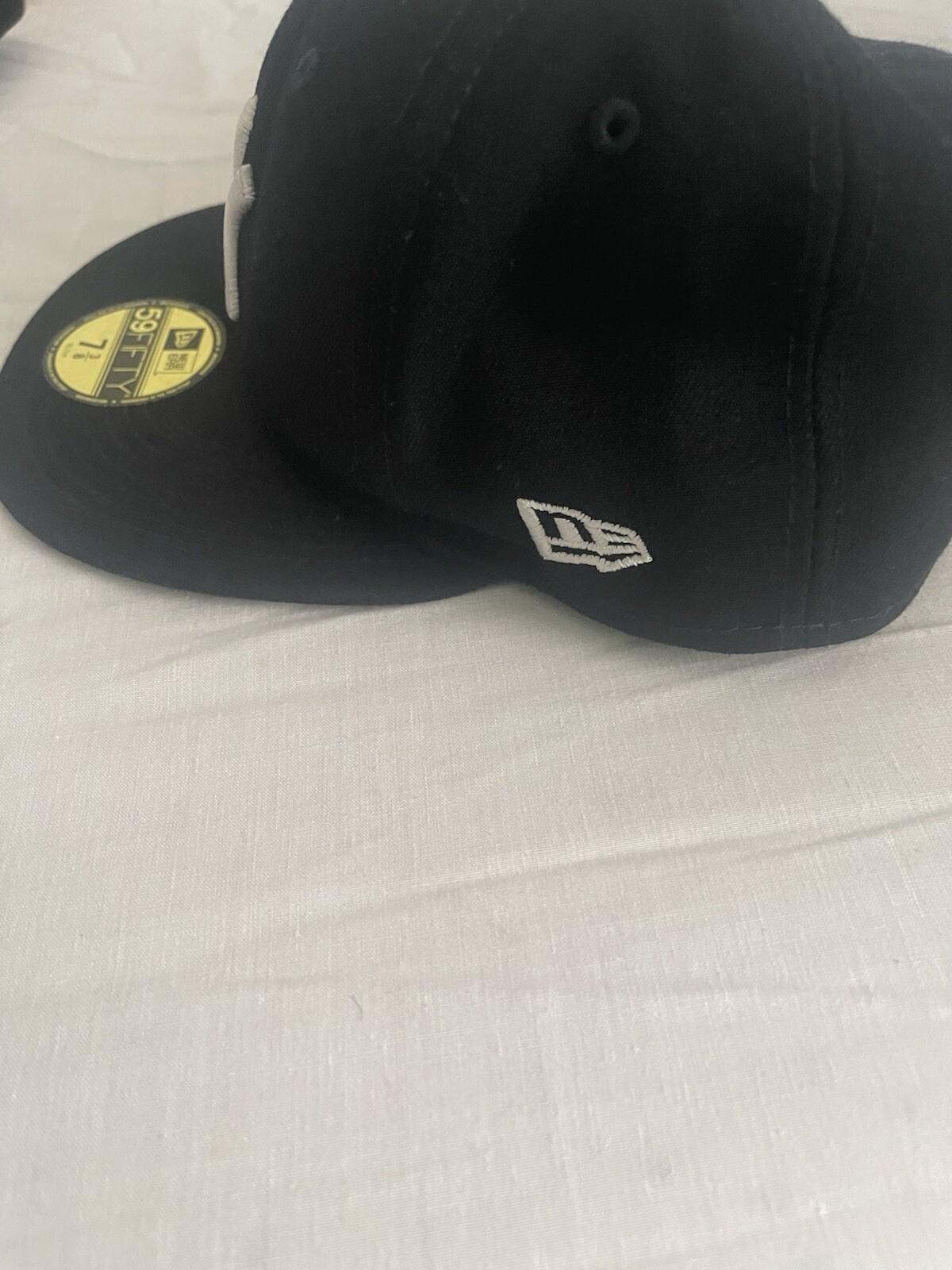 New York Yankees Size 7 3/8 Navy/Gold New Era 59FIFTY Fitted Cap , Baseball Cap. view 2