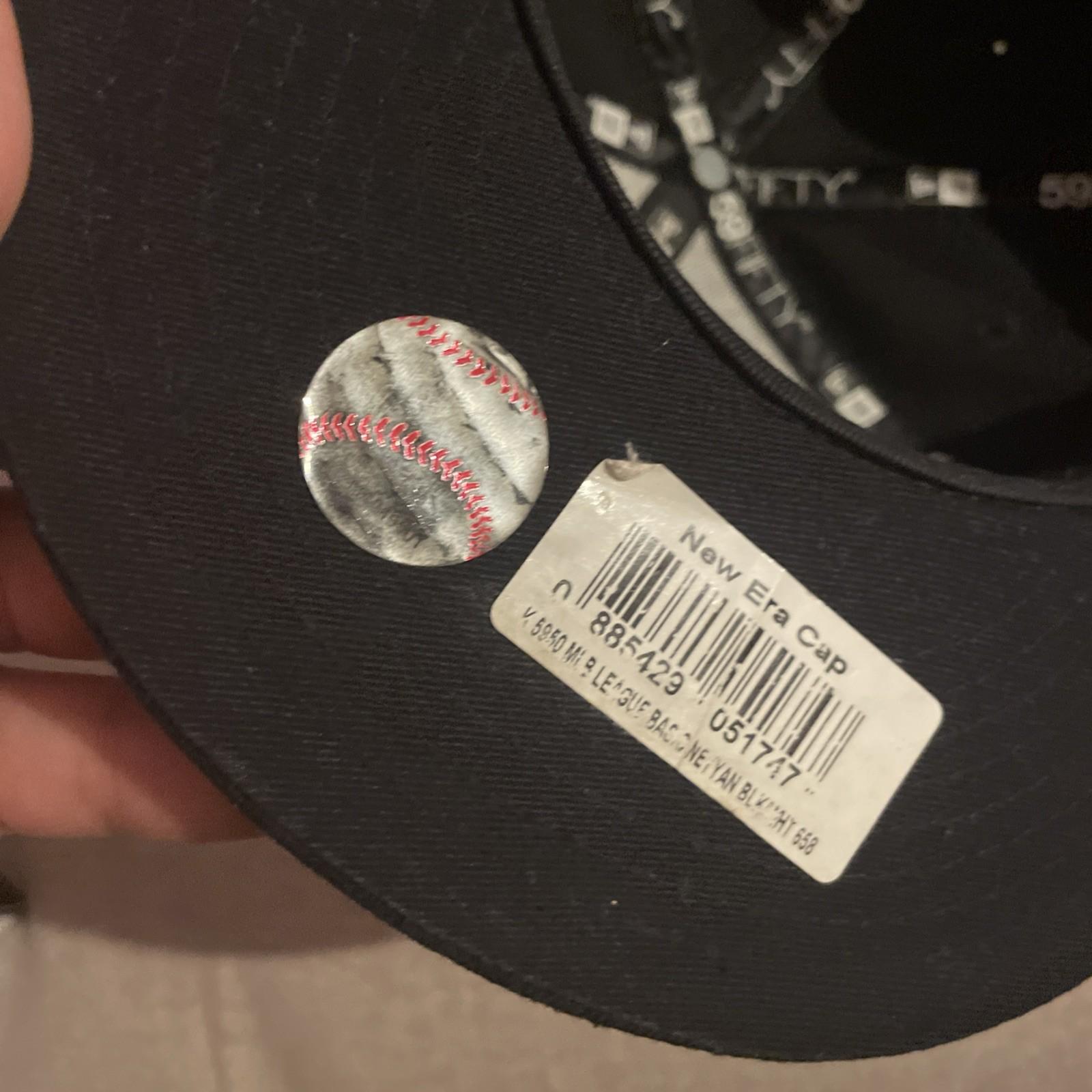 New York Yankees FRSH X Bad Bunny X MLB Navy 59FIFTY Fitted Hat Size 7 1/8 view 7