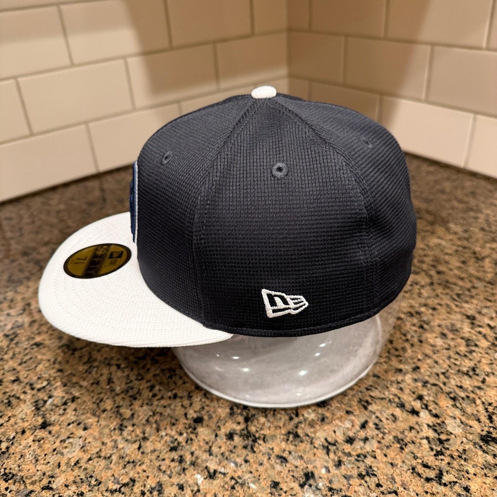 New York Yankees New Era 59FIFTY Fitted Hat Navy White Size 7 3/8 MLB On-Field view 3
